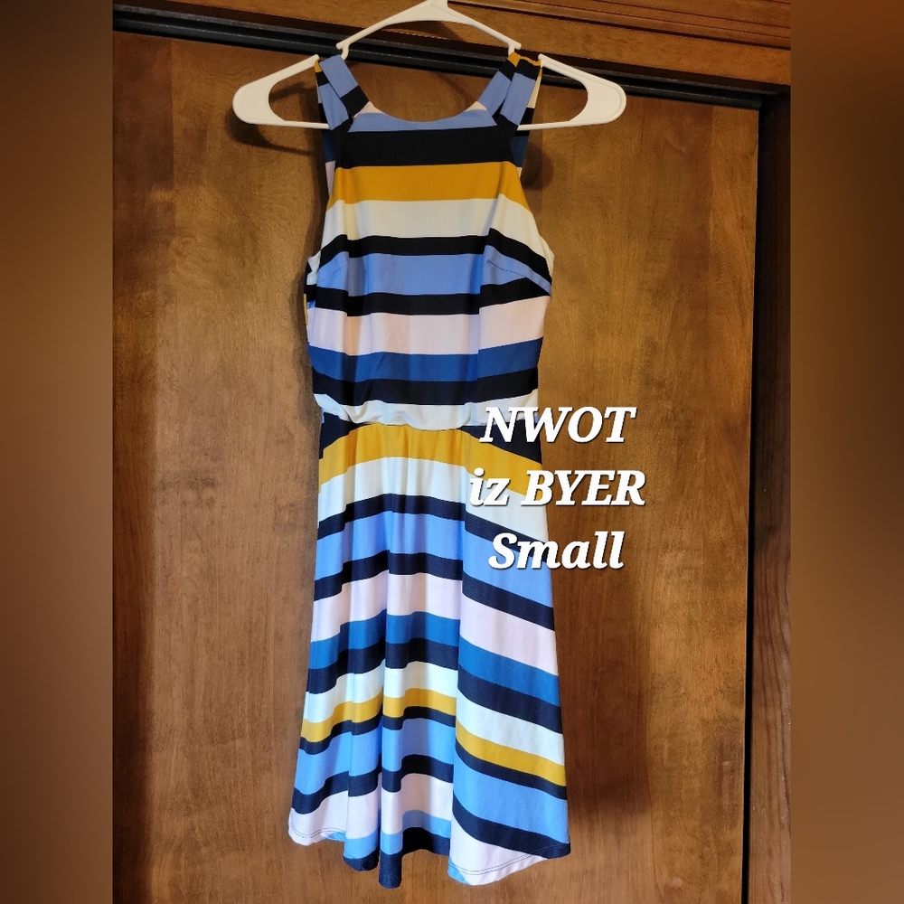 NWOT Ladies Dress